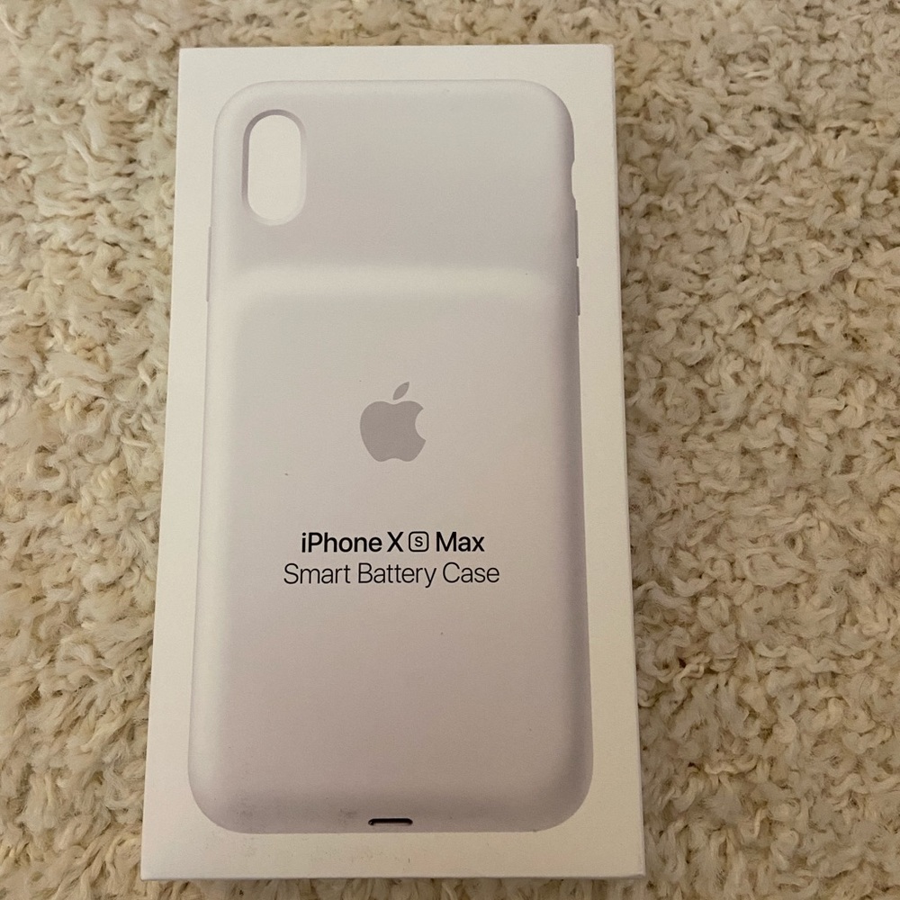 lightly used iphone smart battery case